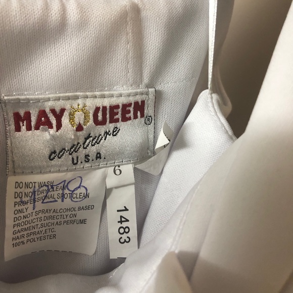 Wedding Dress - Picture 3 of 4